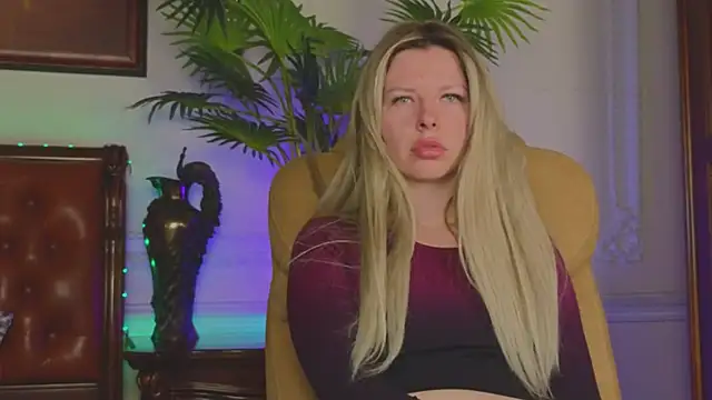 Real Tini online show from April 17, 6:26 am