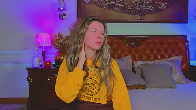 Real Tini online show from November 25, 6:37 am