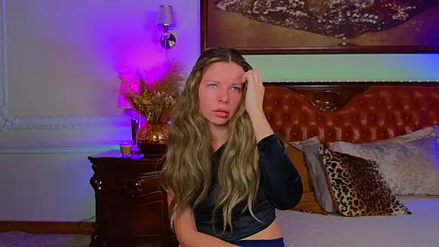 Real Tini online show from November 28, 6:16 am