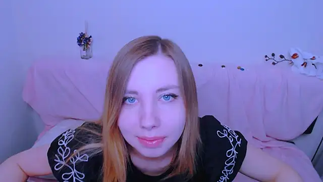 AliceFire  online show from April 17, 9:55 am