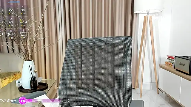  Joliie  online show from February 27, 4:07 pm