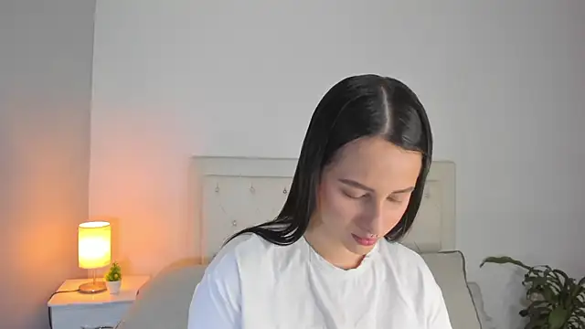 MELISSA ALVAREZ online show from October 3, 9:36 am