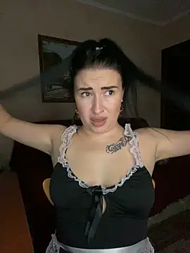 Roxana Bell online show from February 28, 10:09 pm