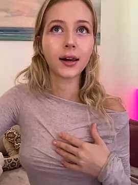 LunaRase online show from September 17, 12:14 pm