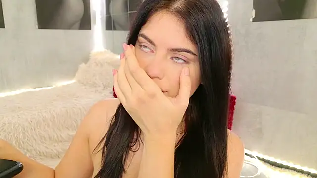 celia chanel online show from October 9, 5:22 am