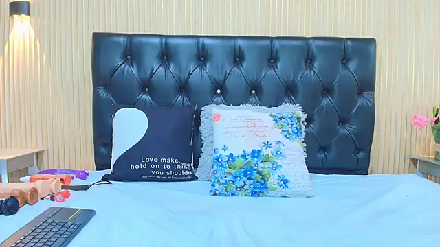 Veronica Tits online show from November 12, 4:43 am