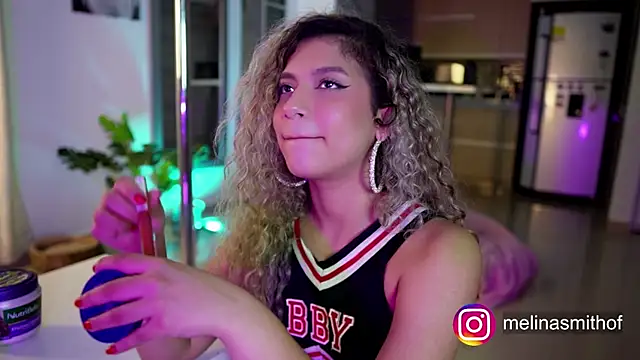 Melina-Smith online show from September 19, 11:15 pm