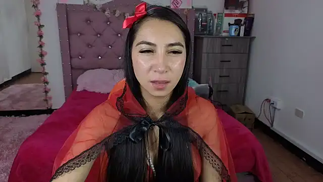 Snapshot of AriadnaCappelletty chatting on October 17, 5:49 pm AriadnaCappelletty online show from October 17, 5:49 pm