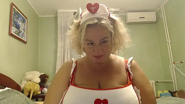 VirginiaNurse online show from October 23, 8:15 pm