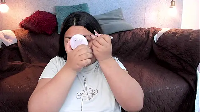 grace77   online show from March 25, 12:30 pm