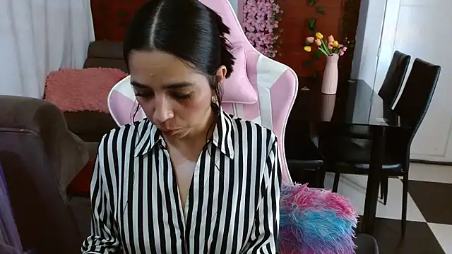 kendall all4u online show from April 3, 5:38 am