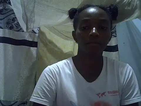 ElianeHot online show from January 13, 7:40 pm