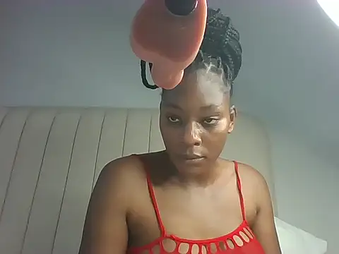 SweetSandrah1 online show from November 5, 1:16 pm