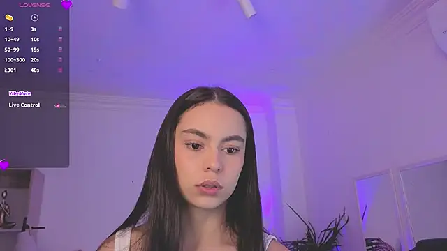 Aleejaa   online show from April 14, 11:32 am