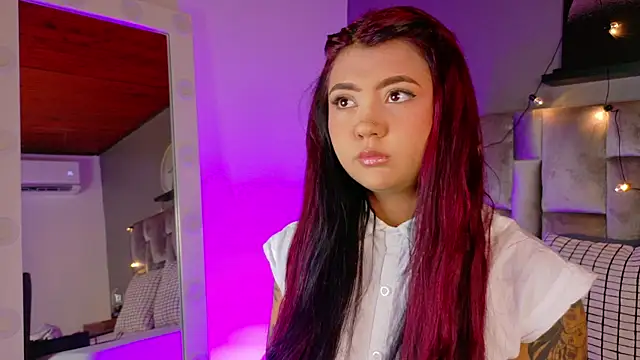 alaia-rogers online show from September 23, 11:52 am