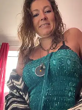 Lwhite1 online show from March 22, 3:07 pm