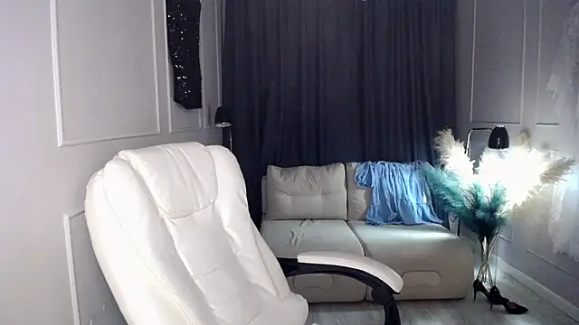 Juarnea online show from September 25, 1:54 pm