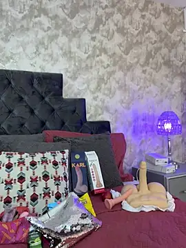 emily parkerr online show from February 26, 3:22 pm