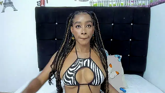 LariissaWilson online show from November 20, 6:03 am