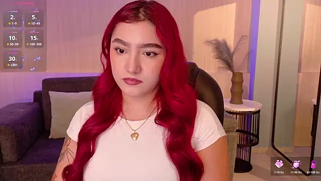 ViolettCastel online show from November 3, 7:40 pm