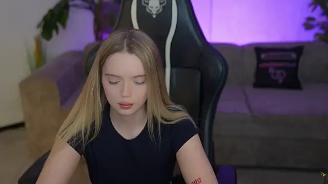 Cassy-Celestial  online show from November 8, 8:52 am