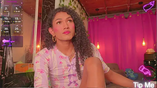 sweet kamil online show from April 18, 7:22 am