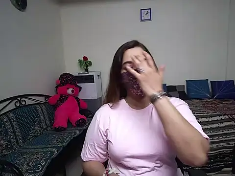 Snapshot of Arushisingh8888 chatting on December 2, 8:48 am Arushisingh8888 online show from December 2, 8:48 am