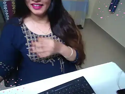 Snapshot of Arushisingh8888 chatting on October 2, 12:54 pm Arushisingh8888 online show from October 2, 12:54 pm