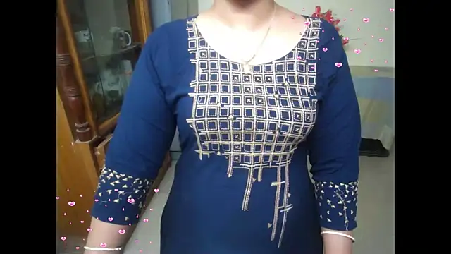 Snapshot of Arushisingh8888 chatting on September 17, 2:48 pm Arushisingh8888 online show from September 17, 2:48 pm