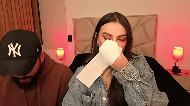 teseo and afroditha  online show from April 13, 3:08 am