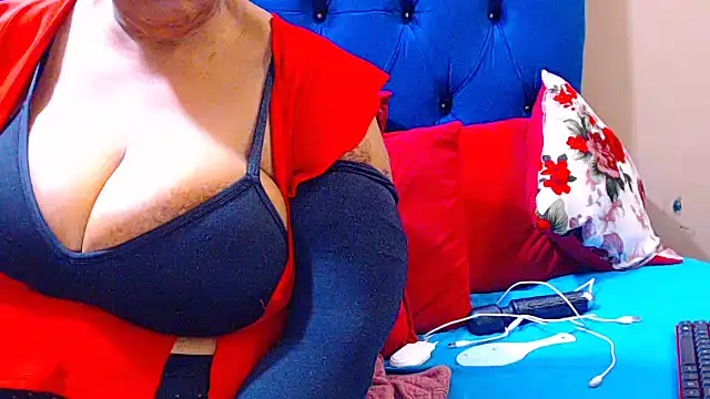 ebonycandy10 online show from November 16, 6:15 am