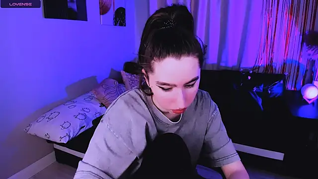 Lily xBabe online show from February 15, 8:02 am