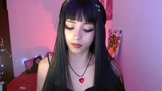 Kind Scarlett online show from April 22, 9:45 pm