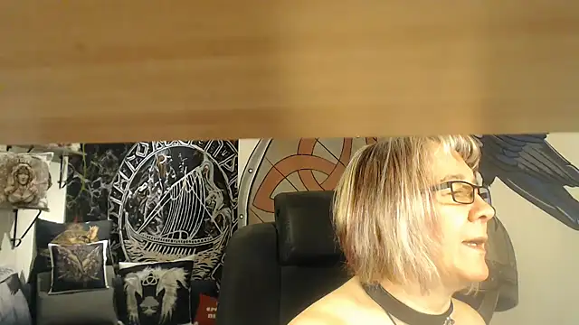 TittenMichelle online show from December 15, 7:46 am