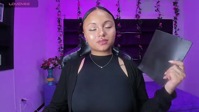 sweelanna   online show from March 31, 12:43 am