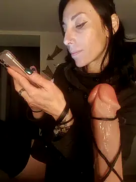 Snapshot of freyamoret chatting on October 17, 5:21 am freyamoret online show from October 17, 5:21 am