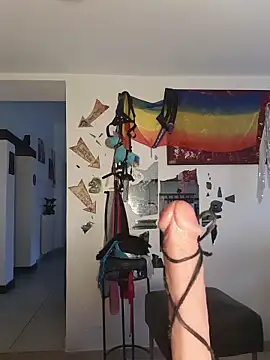 freyamoret online show from April 8, 4:47 am