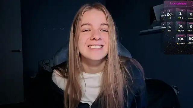 candy maggie online show from October 30, 5:47 pm