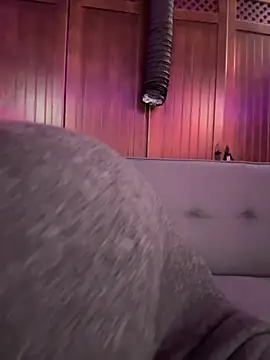 selenaluvv online show from March 12, 3:48 pm