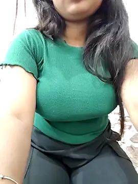 Snapshot of MohiniHott chatting on October 10, 7:57 am MohiniHott online show from October 10, 7:57 am