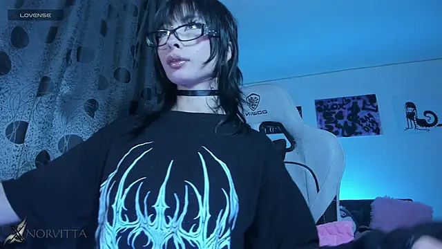 satanbabee online show from January 6, 12:14 am