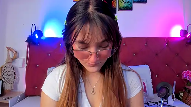 Ruth harvey  online show from November 20, 1:45 pm