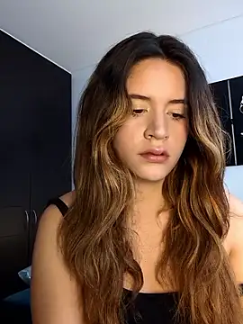 maliciaworld online show from January 8, 7:29 pm