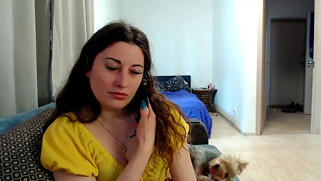 Helen Adams  online show from May 7, 7:23 am