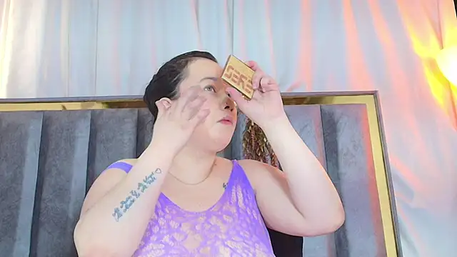 Zoe Curvy online show from February 10, 12:41 pm