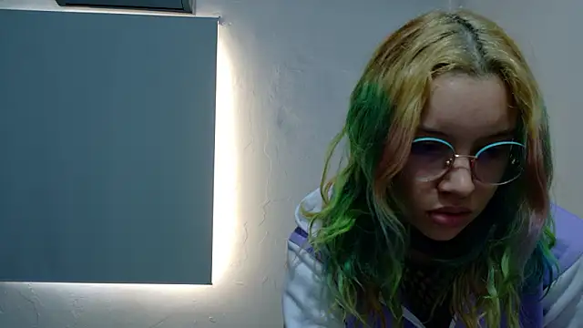 WandaDoll online show from February 8, 12:53 pm