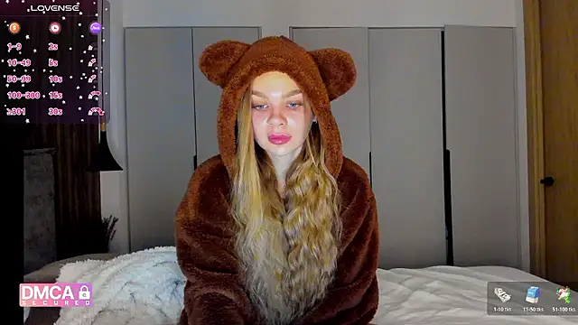 Molly sweetie online show from December 17, 7:34 am