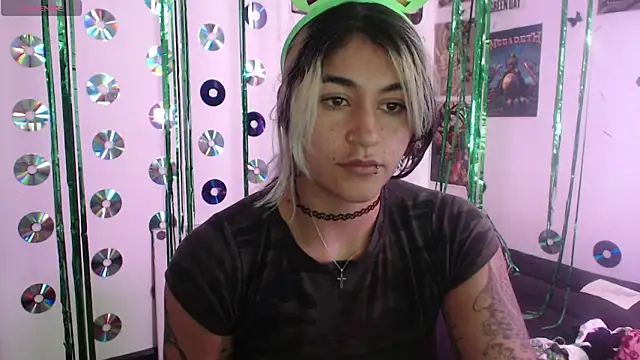 Snapshot of abril666 chatting on September 29, 4:12 pm abril666 online show from September 29, 4:12 pm