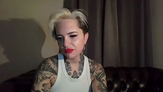 Rubyrichhxo online show from January 18, 6:10 am