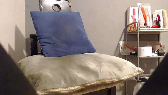 Amazing12inch online show from January 9, 11:09 pm